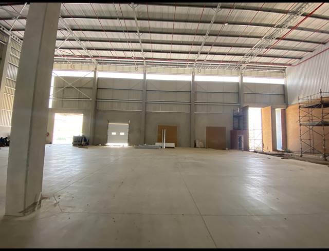 3,055M² WAREHOUSE TO LET IN GLEN ANIL